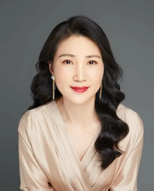 李娅